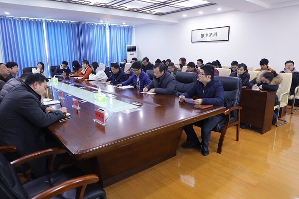 返聘教师欢送会 情意浓浓显真情 返聘教师欢送会 情意浓浓显真情