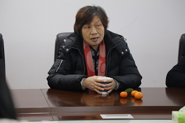 返聘教师欢送会 情意浓浓显真情 返聘教师欢送会 情意浓浓显真情