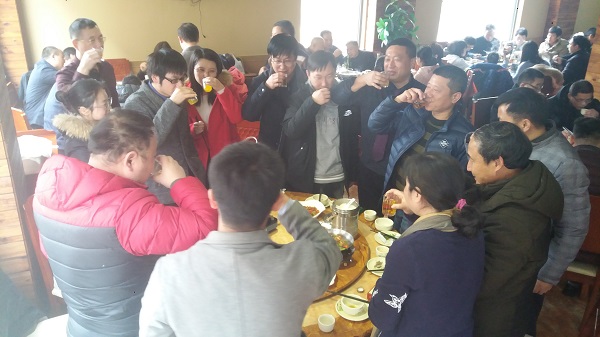 教师集体生日会 浓浓深情暖人心 教师集体生日会 浓浓深情暖人心