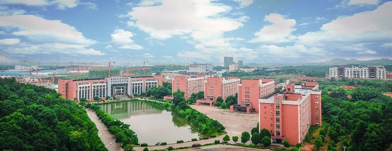 院长周志宏被省民办教育协会授予“民办学校优秀校长”荣誉称号 院长周志宏被省民办教育协会授予“民办学校优秀校长”荣誉称号