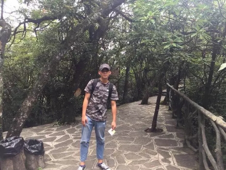 @林科大涉外,谢谢你给我生日的惊喜! @林科大涉外,谢谢你给我生日的惊喜!