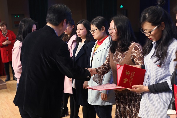 学院聘任新一届教研室主任,推进专业内涵建设 学院聘任新一届教研室主任,推进专业内涵建设