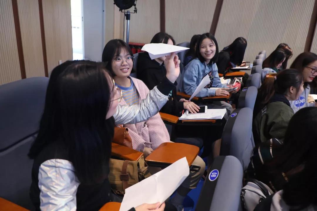 同心筑梦,走向世界 || 万礼豪程万礼豪程团队来我院互动交流 同心筑梦,走向世界 || 万礼豪程万礼豪程团队来我院互动交流