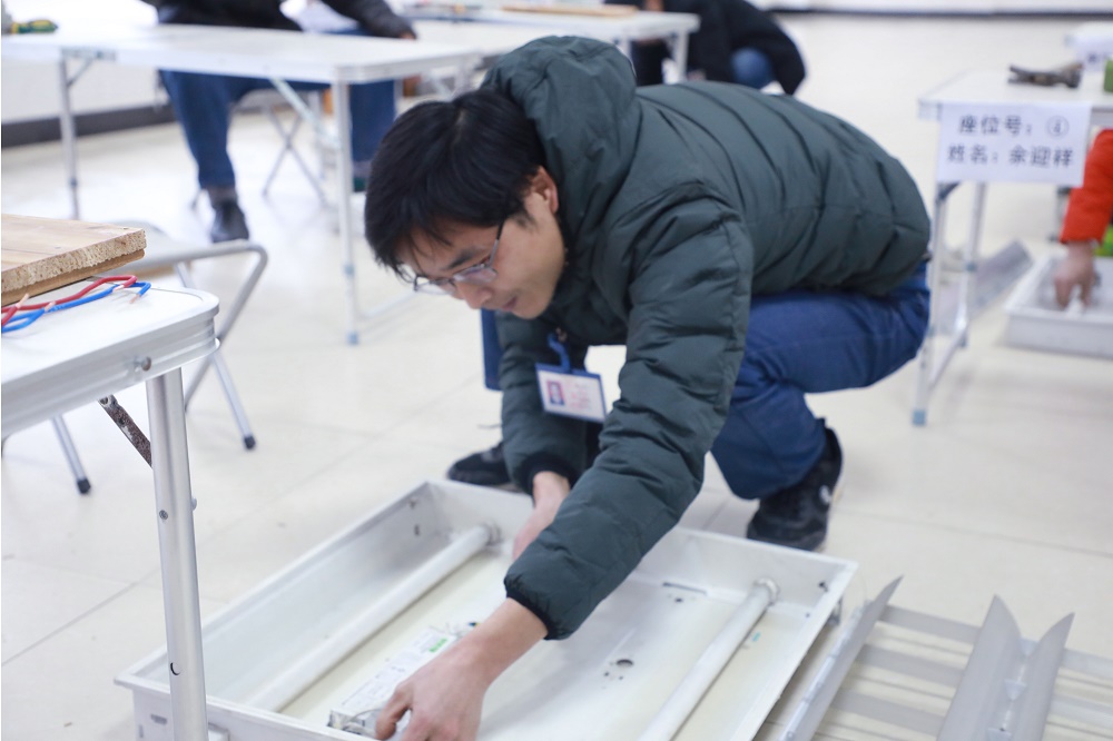 后勤维修员技能比武  “十八般武艺”显身手 后勤维修员技能比武  “十八般武艺”显身手