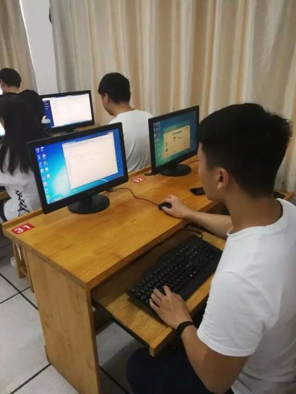 我院第一届程序设计大赛结果揭晓 我院第一届程序设计大赛结果揭晓