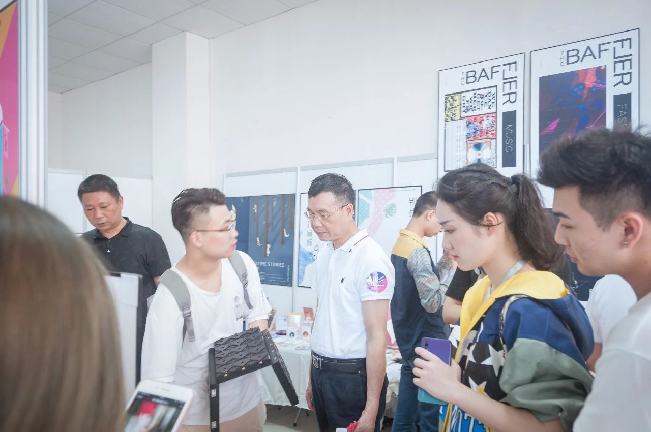 无悔芳华,未来可期丨2018届传媒与艺术设计系毕业展如期开幕 无悔芳华,未来可期丨2018届传媒与艺术设计系毕业展如期开幕