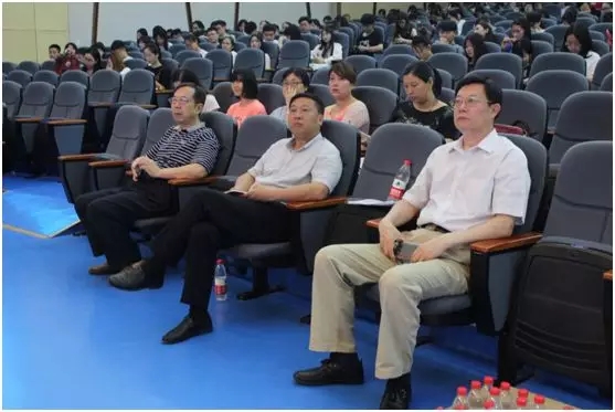 我院成功举办第一届大学生学科竞赛——电商项目策划大赛 我院成功举办第一届大学生学科竞赛——电商项目策划大赛