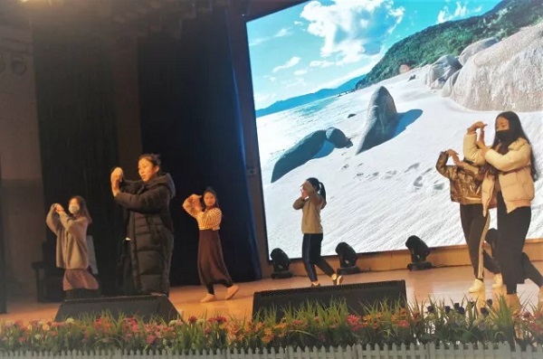 成就一个舞台,从来不是一个人的事 成就一个舞台,从来不是一个人的事