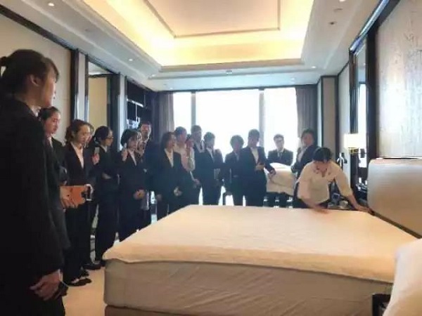 2017旅游管理专业学生赴长沙瑞吉酒店进行认知实习 2017旅游管理专业学生赴长沙瑞吉酒店进行认知实习