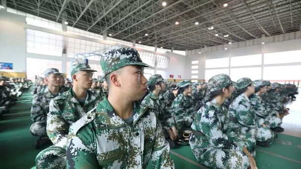磨练意志 砥砺成长—— 中南林业科技大学涉外学院2018级军训动员大会隆重举行 磨练意志 砥砺成长—— 中南林业科技大学涉外学院2018级军训动员大会隆重举行