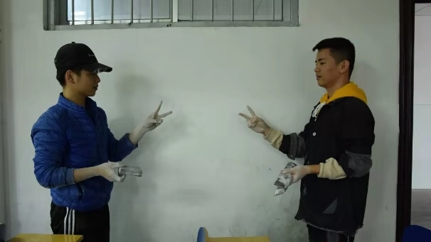 美化校园|我院团委学生会组织“清除小广告,文明我先行”活动顺利展开  美化校园|我院团委学生会组织“清除小广告,文明我先行”活动顺利展开